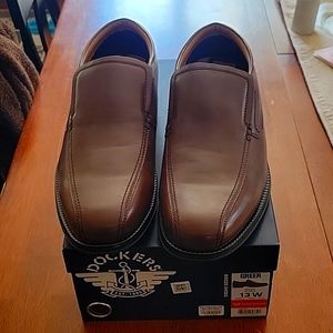 BRAND NEW Dockers Men's Dress Shoes